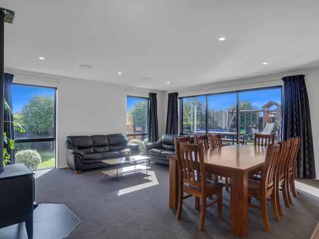 8 Turvey Street, Pegasus