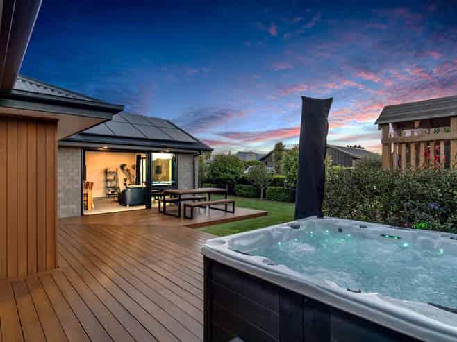 8 Turvey Street, Pegasus