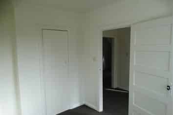 80 South Road, Manaia