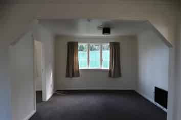 80 South Road, Manaia