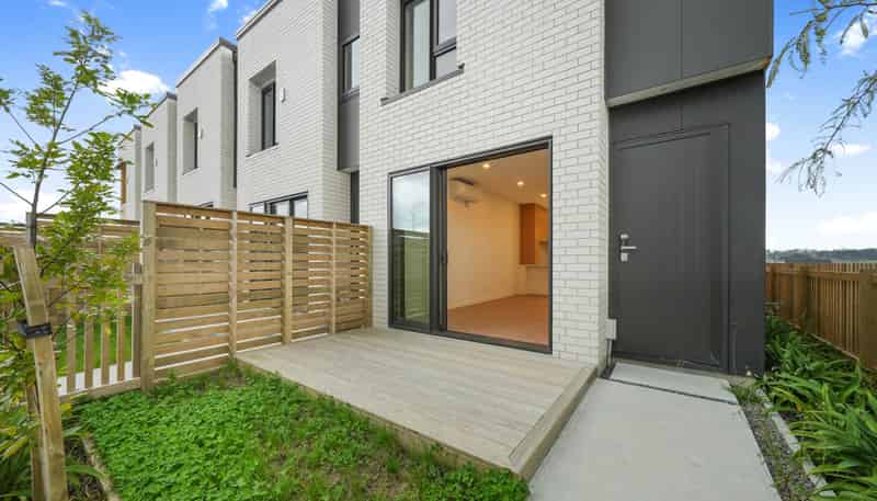 208-212 Henwood Road, Westgate
