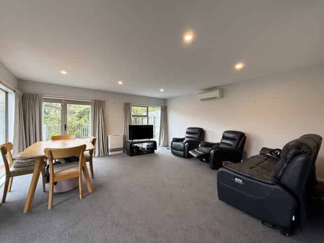 23 Gifford Grove, Churton Park