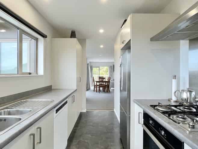 23 Gifford Grove, Churton Park