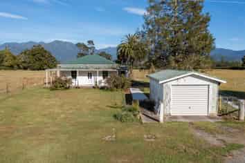 166 East Takaka Road, East Takaka