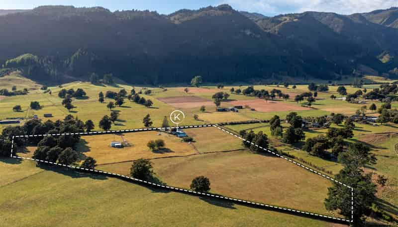 166 East Takaka Road, East Takaka