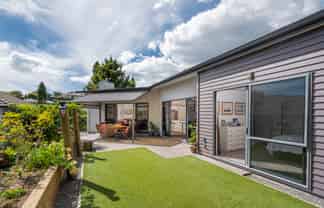 22 Edwin Grove, Bethlehem