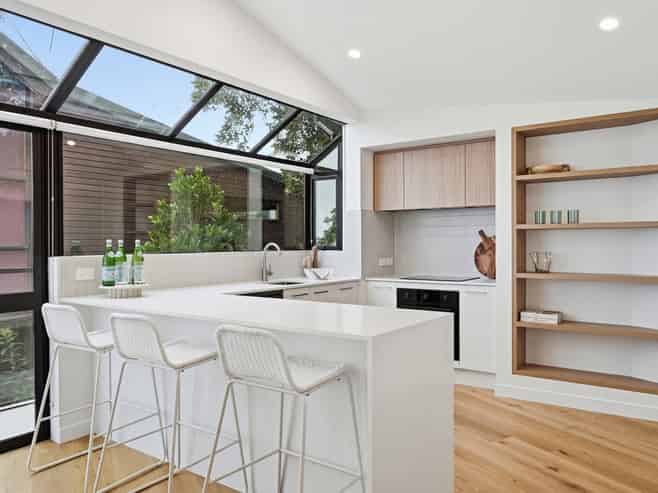 2/24 Revelation Drive, Clifton