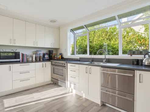 321 Union Street, Milton