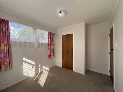 26 Riversdale Road, Clouston Park