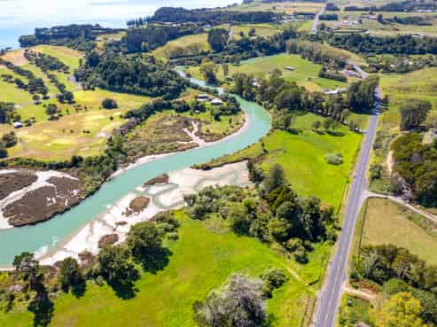 65 State Highway 3, Urenui