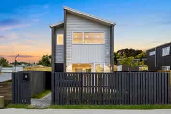 6 Taiheru Road, Karaka