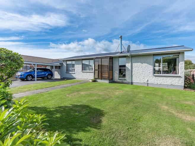5 Tudor Lane, Mosgiel