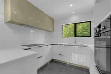 Auckland - Address withheld