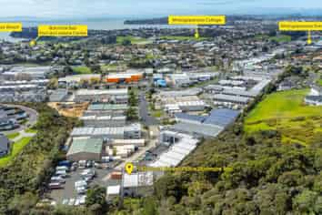 VERSATILE WORK-LIVE Unit IN CENTRAL LOCATION.