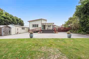144 Riverside Drive, Waiwhetu