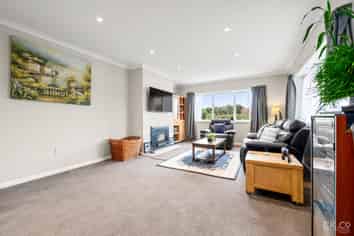 144 Riverside Drive, Waiwhetu