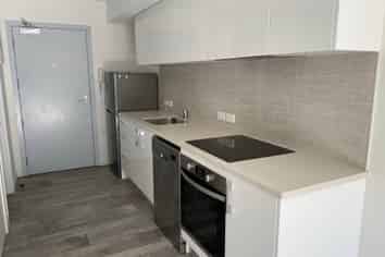 G02/8 Gray Avenue, Mangere East