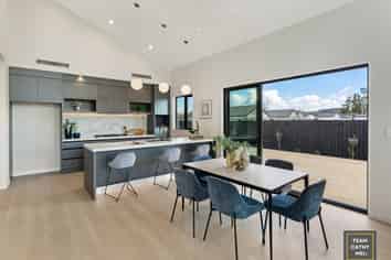 16 Acorn Parish Lane, Clevedon