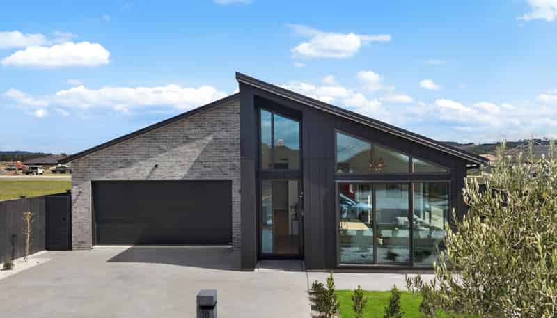 16 Acorn Parish Lane, Clevedon