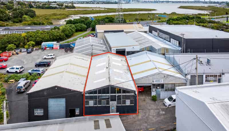 C/66 Barrys Point Road, Takapuna