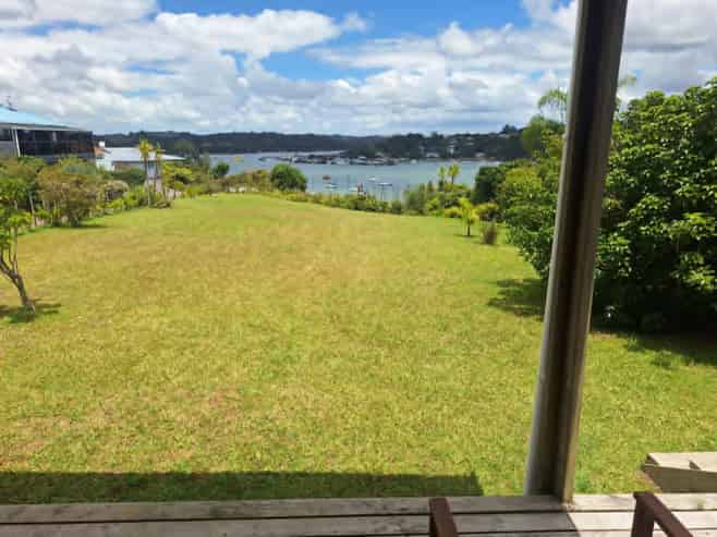 21 Okiato Point Road, Russell