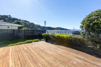 69 Marine Parade, Seatoun