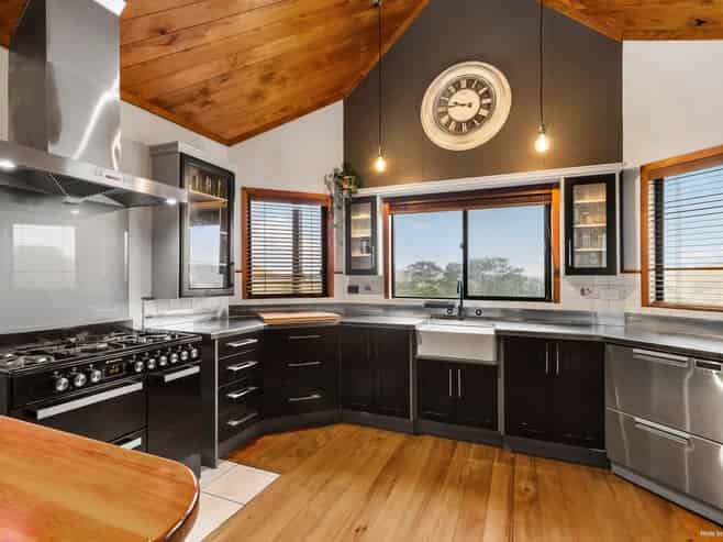 104 Cooper Road, Waiuku