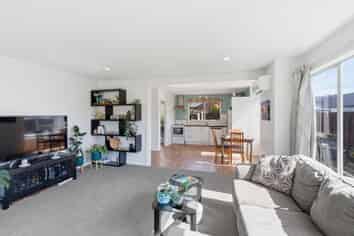 1/204 Riverlaw Terrace, Saint Martins