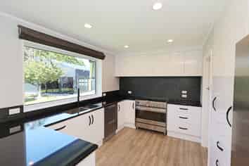 97 Ariki Avenue, Otatara