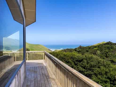1574 Whaanga Road, Raglan