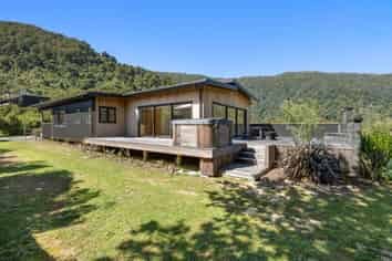 30 and 32 Matai Street, Tennyson Inlet