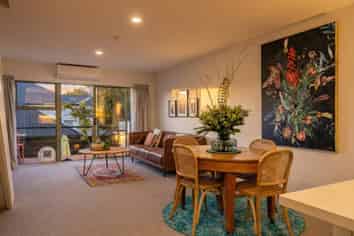 2/22 Exeter Street, Merivale