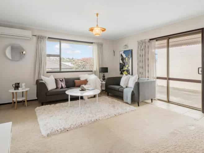 1/11 Thornton Road, Milford