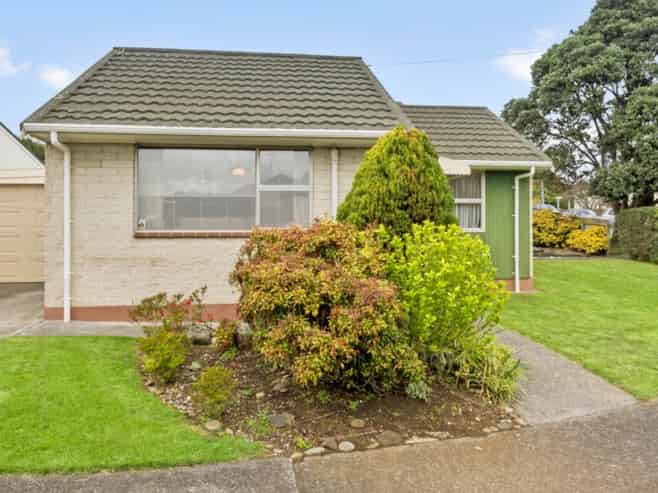 1/11 Thornton Road, Milford