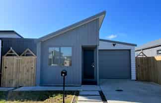 30 Clayden Shuttleworth Street, Takanini