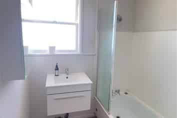 2/85 Panorama Road, Mount Wellington