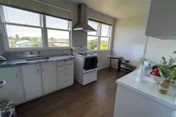 2/85 Panorama Road, Mount Wellington