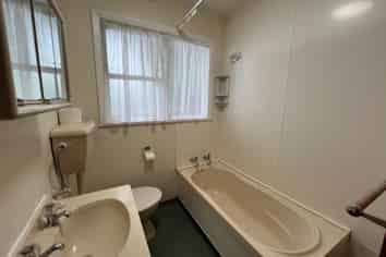 1/123 Fitzherbert Avenue, West End