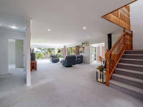 120 Pacific Drive, Fitzherbert