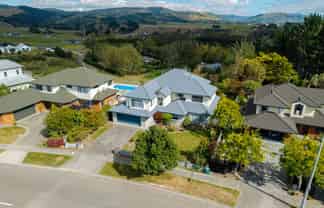 120 Pacific Drive, Fitzherbert