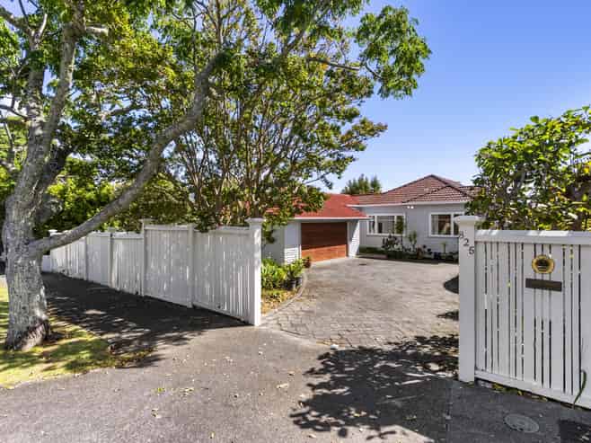 825 Riddell Road, St Heliers