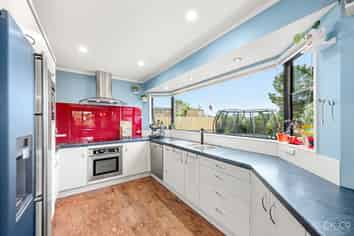 24 Mossburn Grove, Kelson