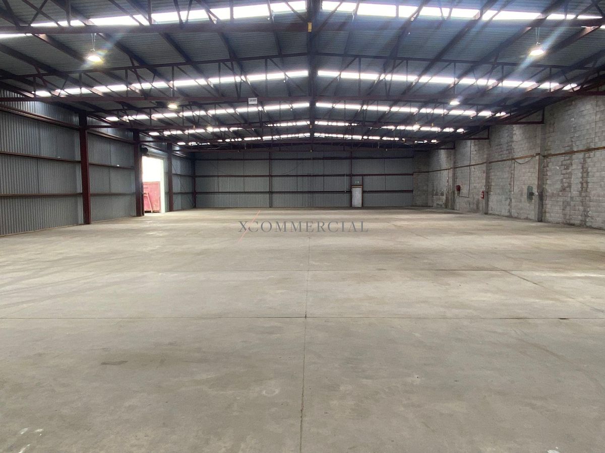1,220sqm - Heavy Industry with Yard - Więcej