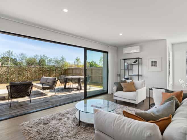 33 Marine Corps Drive, Masterton