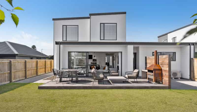 33 Marine Corps Drive, Masterton