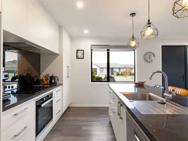 328 Warburton Crescent, Te Awamutu