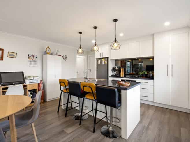 328 Warburton Crescent, Te Awamutu