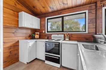 11 Hamua Place, Waitara