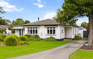 10 Oak Street, Mangapapa