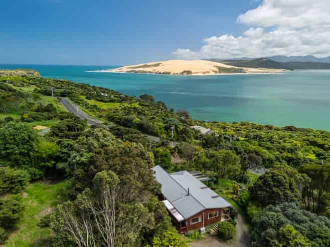 21 Signal Station Road, Omapere